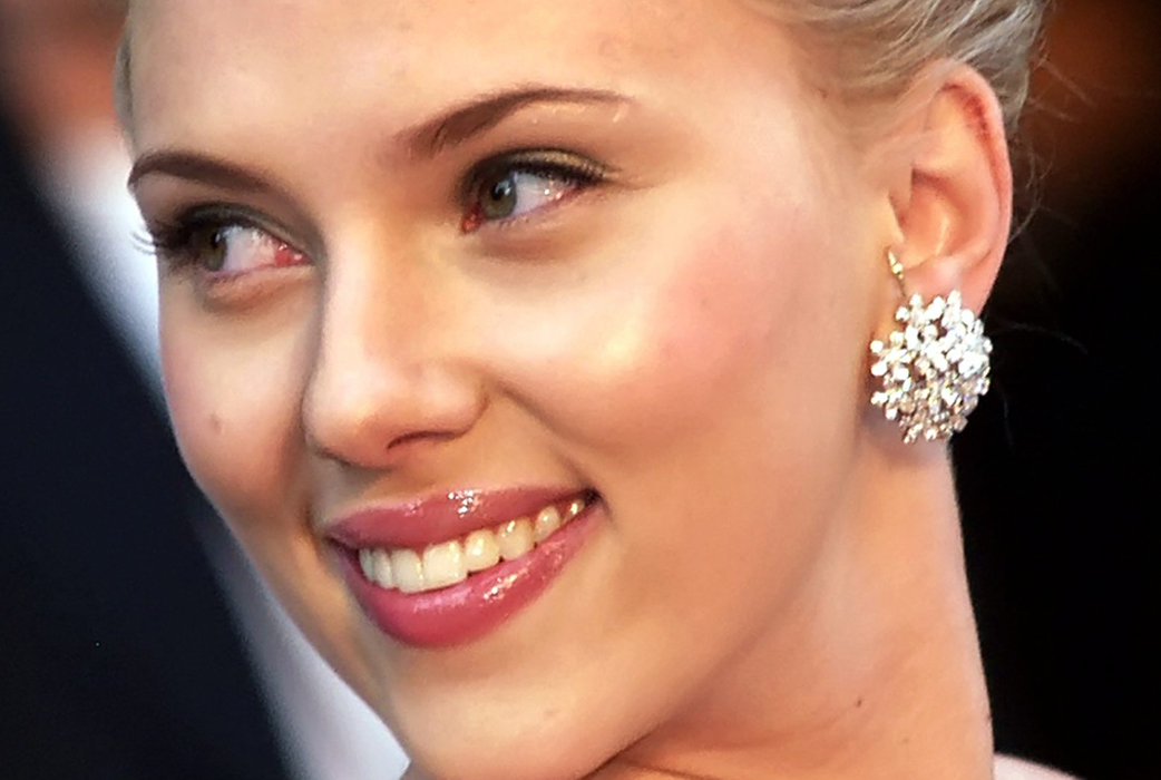 Som dagkräm använder Scarlett sig av Purely Age-Defying Day Cream SPF 15 från Jurlique. Som dagkräm använder Scarlett sig av Purely Age-Defying Day Cream SPF 15 från Jurlique.