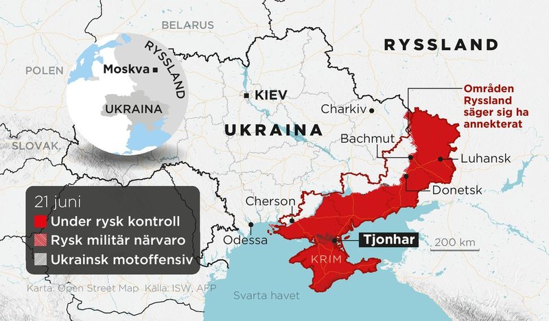 Områden under rysk kontroll, områden med rysk militär närvaro, ukrainska motoffensiver samt annekterade områden, så som läget rapporterades vara den 21 juni. Orten Tjonhar norr om Krim har också markerats.
