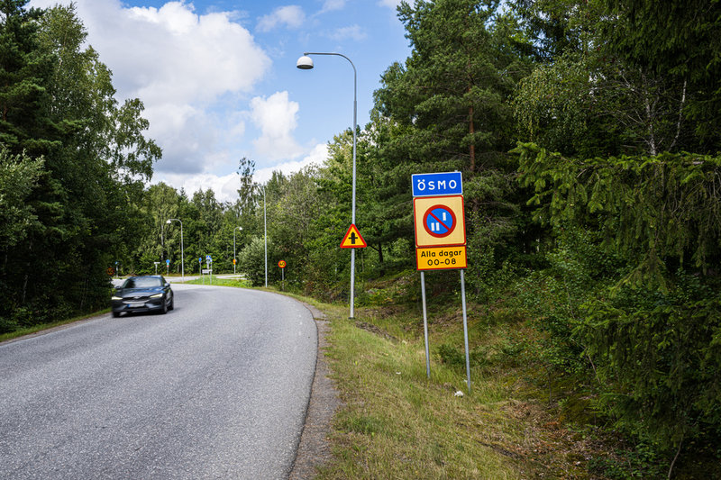 14-årige Mohamed hittades mördad i en skogsdunge i Landfjärden i Nynäshamns kommun på lördagskvällen den 29 juli 2023. Några veckor senare hittades hans jämnårige kompis Layth död i Upplands-Bro.