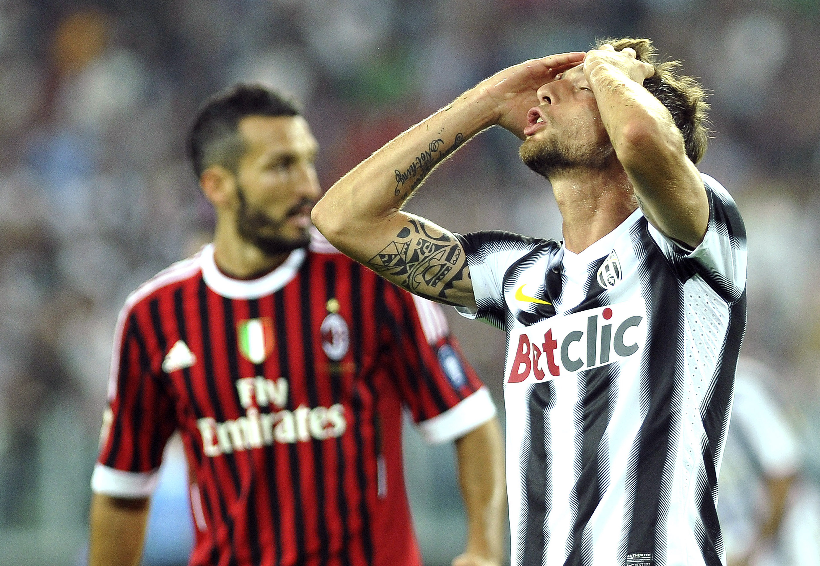 Claudio Marchisio grämer sig efter ett missat läge.