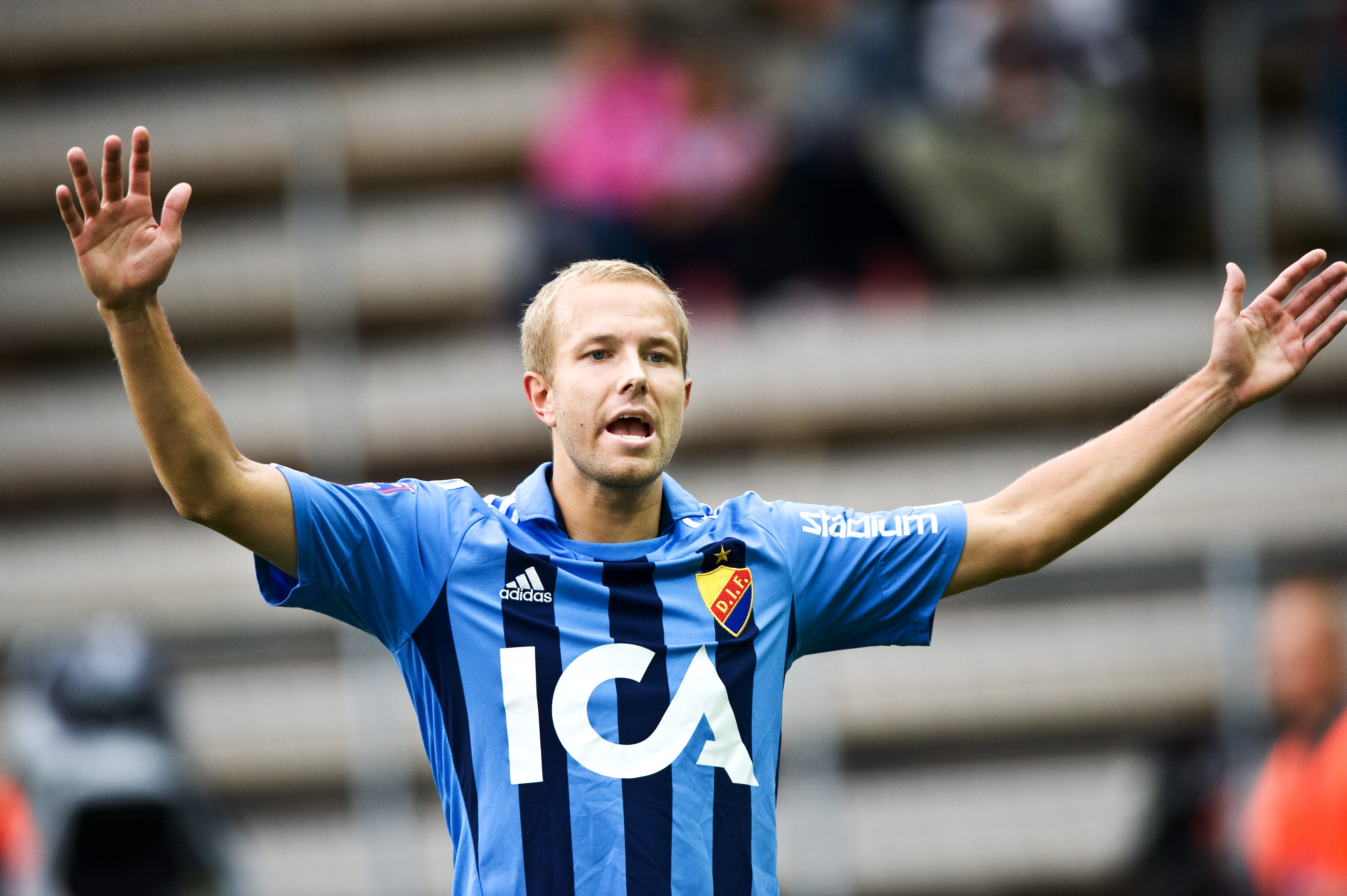 5. Petter Gustafsson, vänsterback. Betyg: 3/5. Ytterback som utvecklats mycket sedan han kom till Djurgården 2009. En hårt arbetande spelare som kan spela på båda kanterna. 