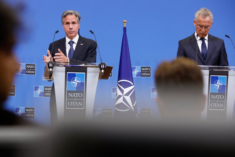 USA:s utrikesminister Antony Blinken (vänster) och Natos generalsekreterare Jens Stoltenberg.
