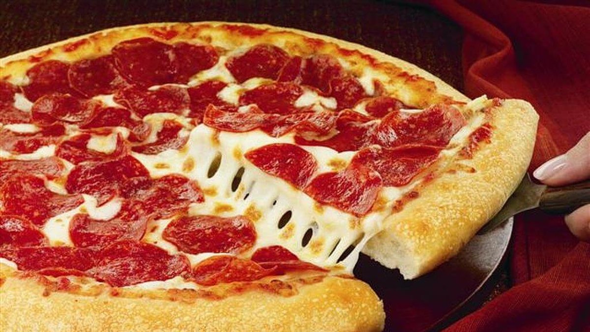 Mmm, pizza <3