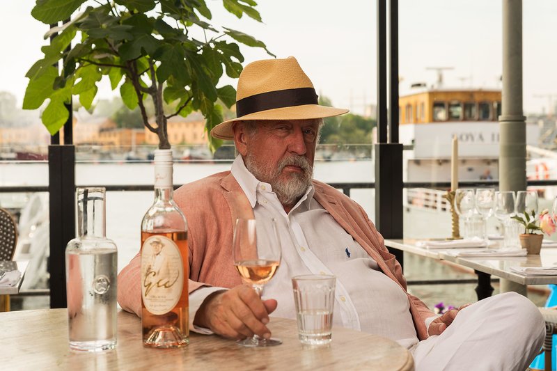 Leif GW Persson på lanseringen av GW:s rosé. Foto: Meritzo/Alamy