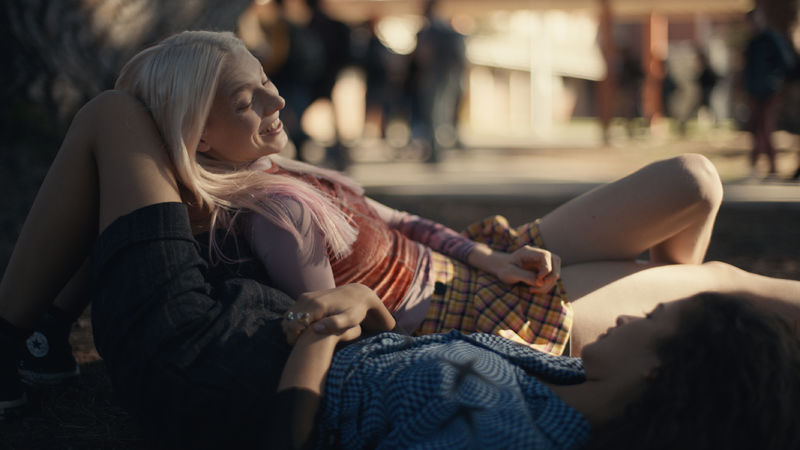 Zendaya och Hunter Schafer i Euphoria på HBO Nordic. Zendaya och Hunter Schafer i Euphoria på HBO Nordic.