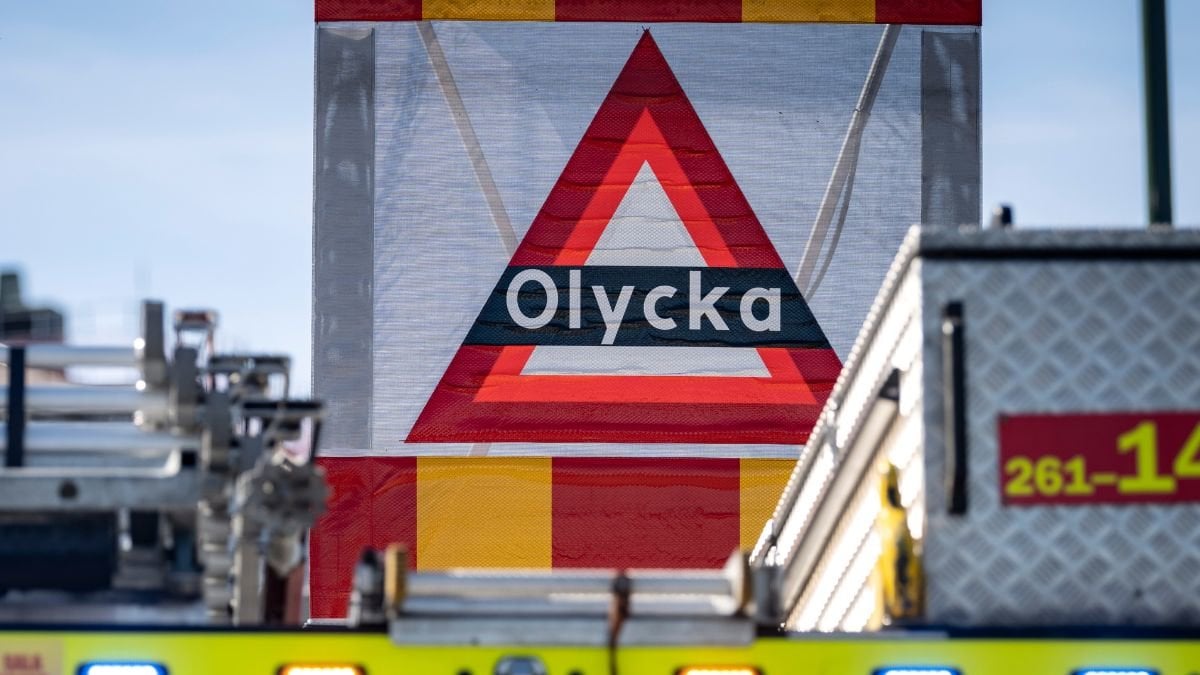 Kaos i morgonrusningen i Stockholm – olycka på E18