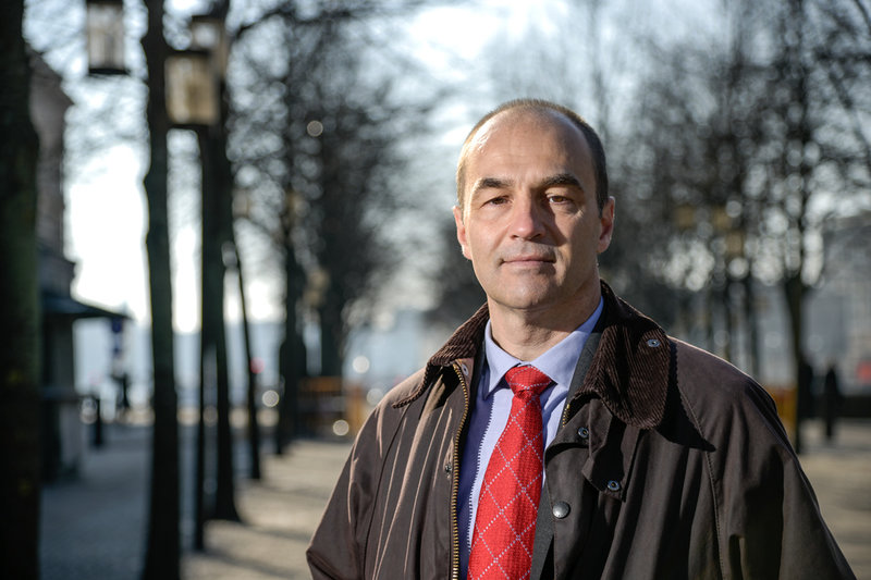 Per Hammarlund, chefsstrateg för tillväxtmarknader vid SEB, ser en risk för att ryska tillgångar utomlands utmäts. Arkivbild.