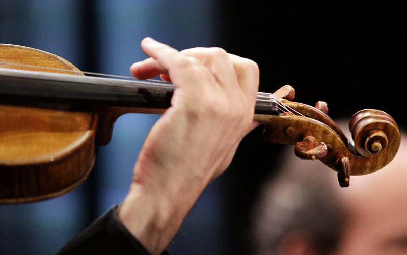 Violinister är en av de musikergrupper som har flest arbetsrelaterade skador. Arkivbild.