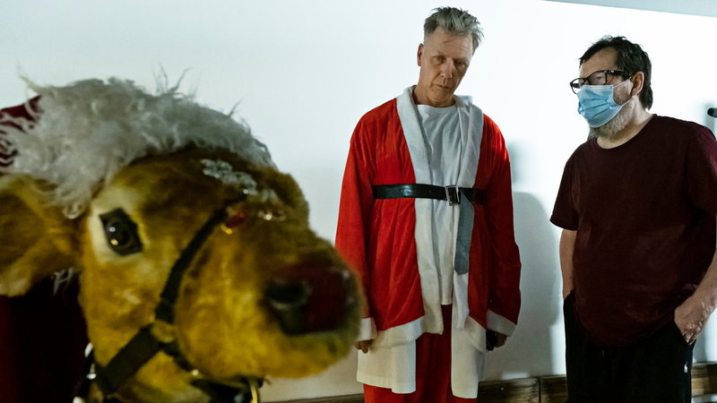 Mikael Persbrandt och Lars von Trier är goda vänner. 'Jag skrev rollen i 'Riket: Exodus' för honom, han gjorde den mer nyanserad', säger Lars von Trier.