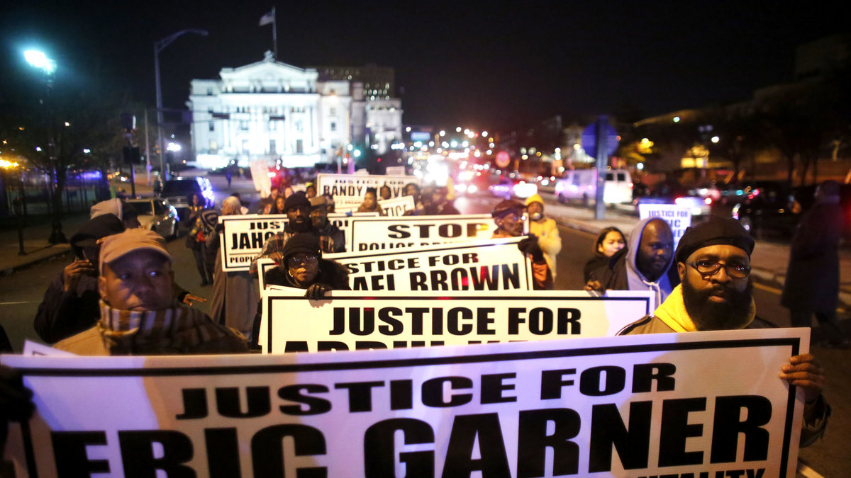 "Justice for Eric Gardner".