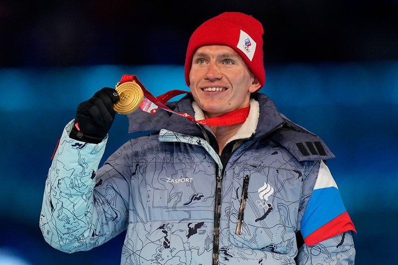 Alexander Bolshunov tog OS-guld på femmilien 2022. Arkivbild.