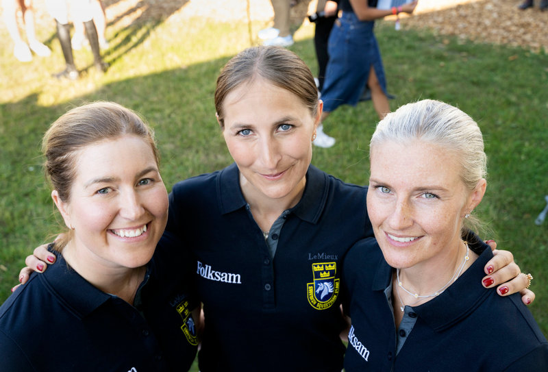 Snart väntar EM för hoppryttarna Amanda Landeblad, Petronella Andersson och Wilma Hellström.