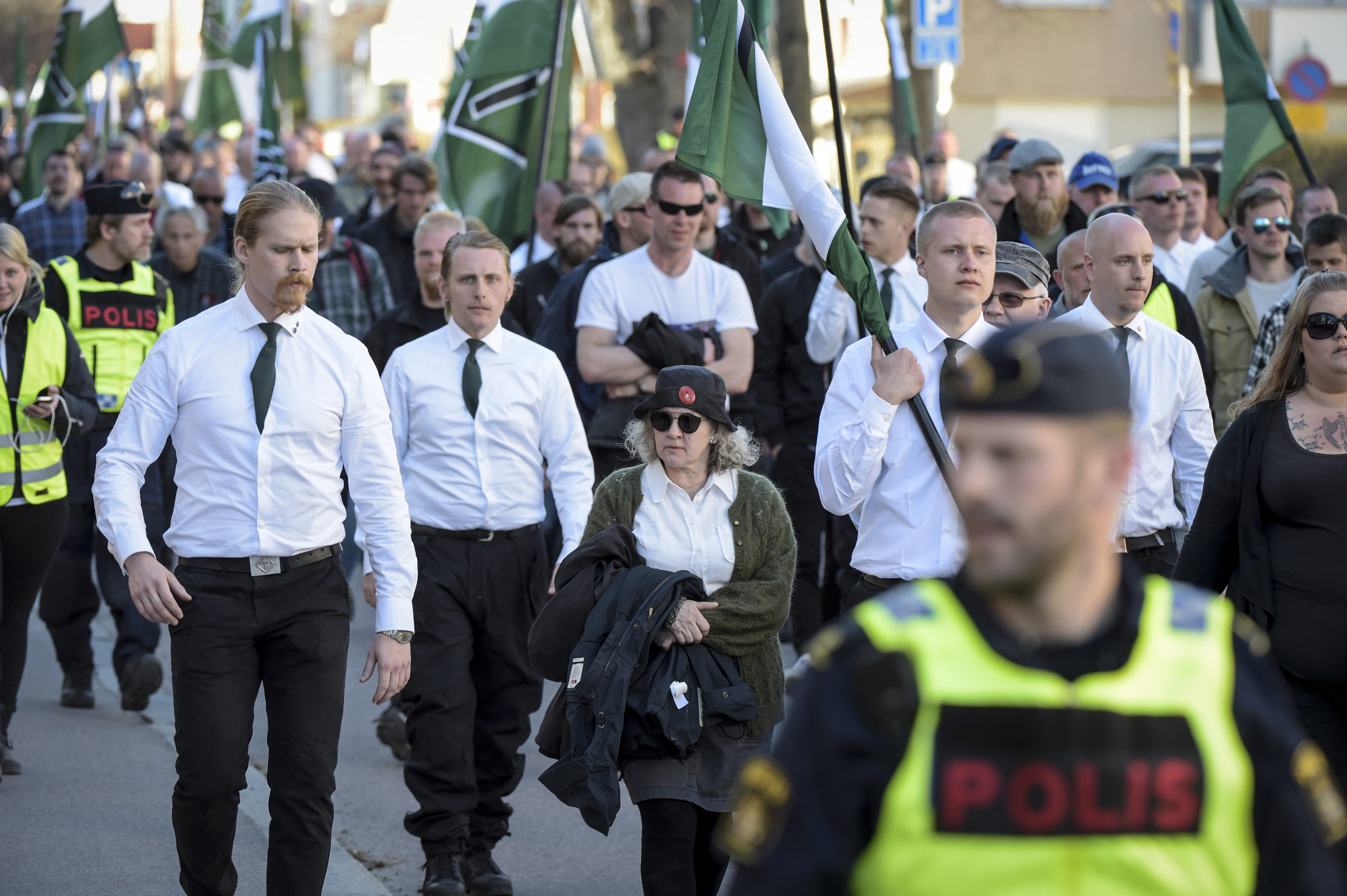 Nordiska motståndsrörelsen demonstrerar på första maj