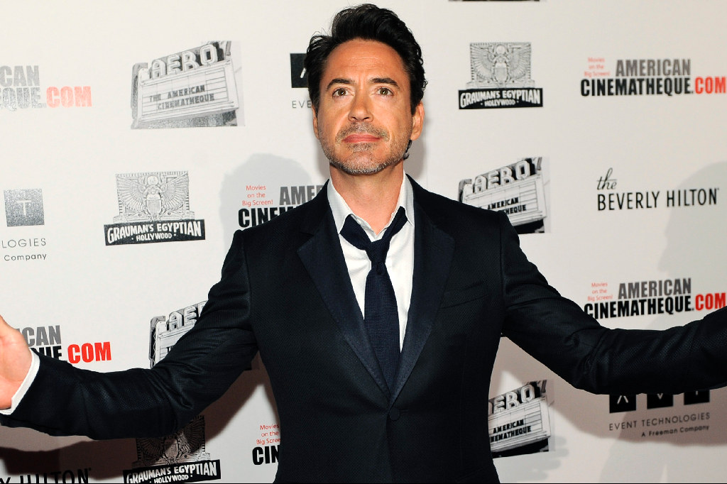 Robert Downey Jr syns som Tony Stark/Iron Man i kommande "The Avengers" och den tredje "Iron Man" filmen.