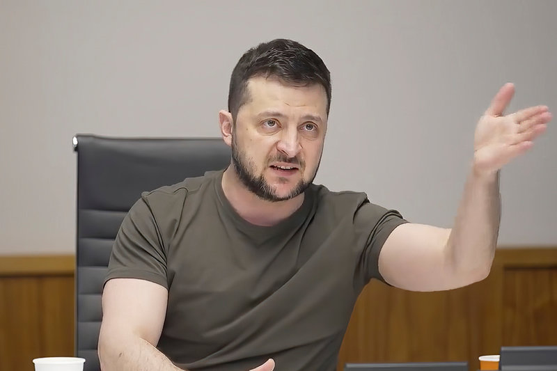 President Volodymyr Zelenskyj under en intervju med ryska journalister i söndags.