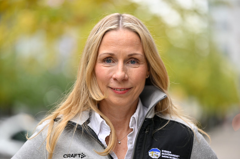 Pernilla Bonde, generalsekreterare för Svenska Skidförbundet och vice ordförande i VM-bolaget för skid-VM i Falun 2027, berättar att en extra analys i arbetet med att skapa ett resultatmål för arrangemanget görs.