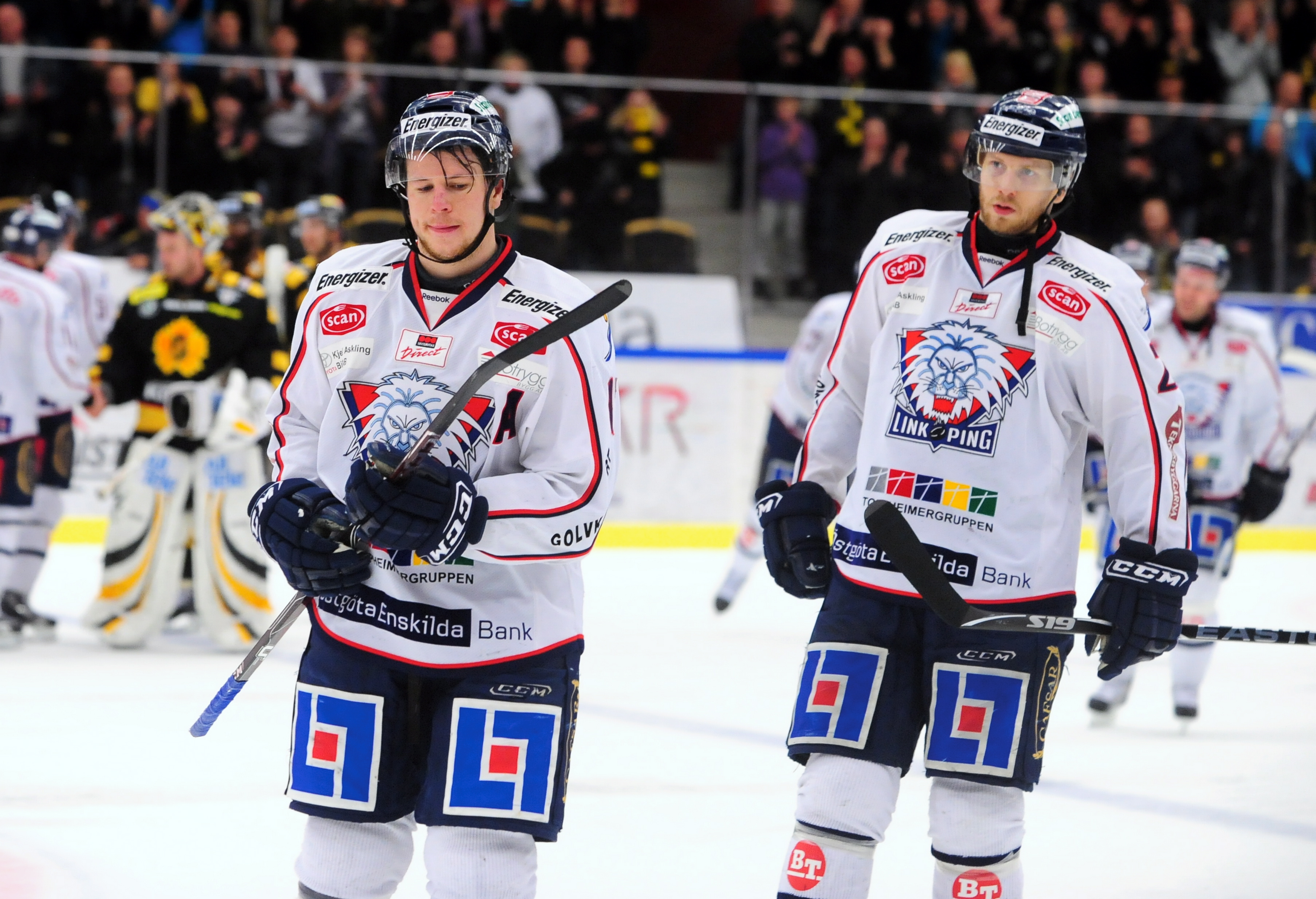 Linköping deppar efter förlusten mot Saik. Linköping deppar efter förlusten mot Saik.
