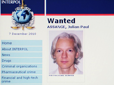 Piratpartiet fick åter pr-problem med grabbstämpeln. Trots att Rick Falkvinge sa att de stödde Wikileaks och "inte kännner" den så småningom internationellt efterlyste Julian Assange. Piratpartiet fick åter pr-problem med grabbstämpeln. Trots att Rick Falkvinge sa att de stödde Wikileaks och "inte kännner" den så småningom internationellt efterlyste Julian Assange.