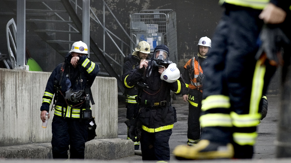 Det krävdes brandmän från två stationer för att släcka branden.