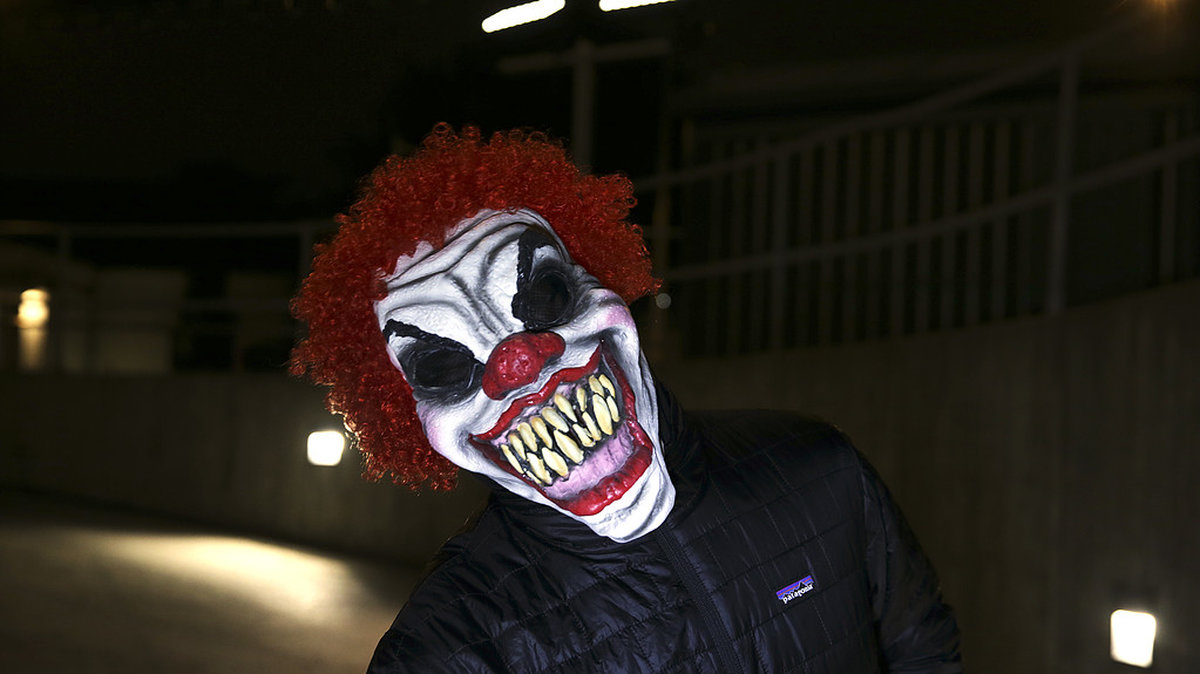 Flera personer har blivit skrämda av clowner den senaste veckan. 