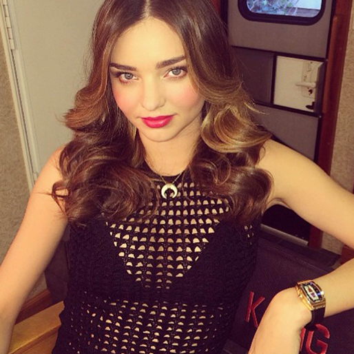 Miranda Kerr skriver att det här är en vanlig dag på kontoret. Vissa har det bra... Miranda Kerr skriver att det här är en vanlig dag på kontoret. Vissa har det bra...