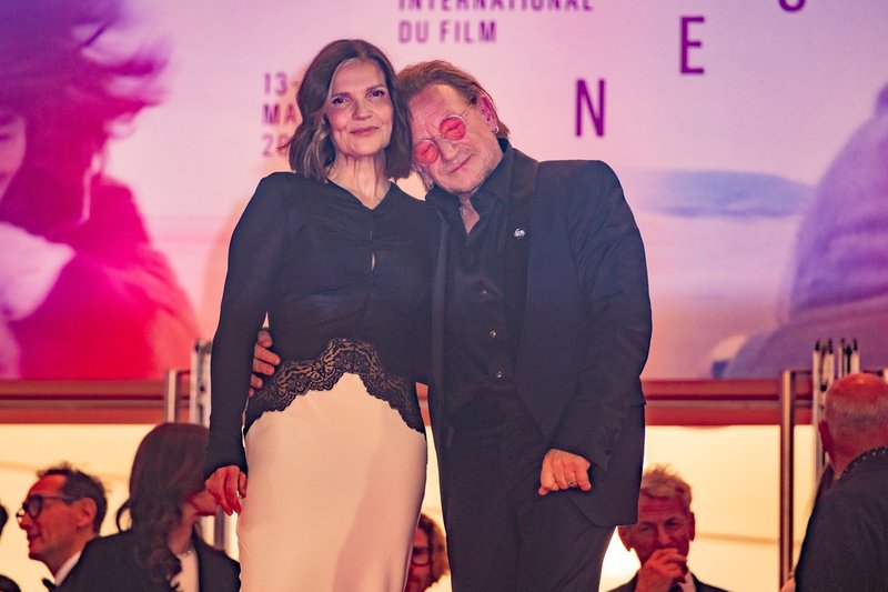 Den svartvita dokumentären 'Bono: Stories of surrender' är en kärlekshyllning till U2-frontmannens hustru Ali Hewson.
