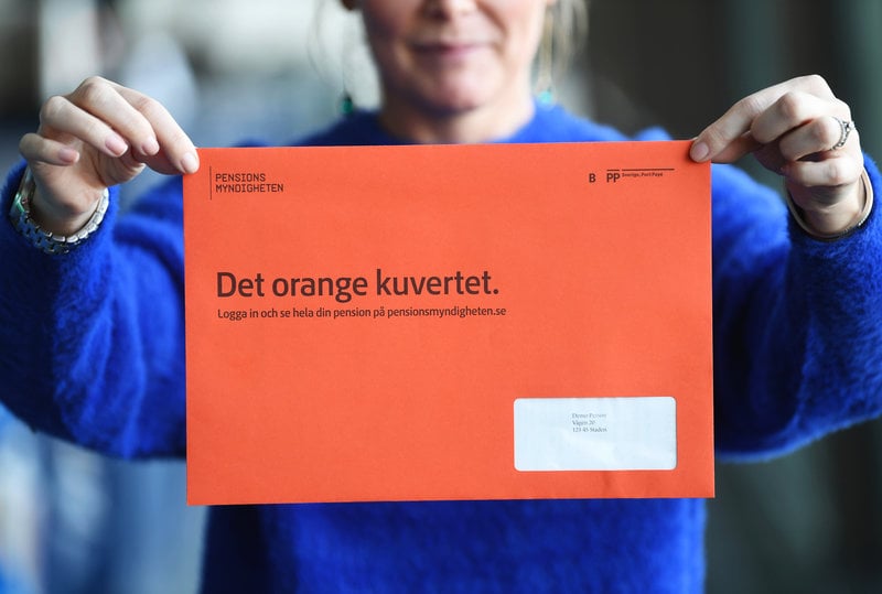 Varje år dimper det orange kuvert upp i brevlådan. I det framgår din pensionsprognos som Pensionsmyndigheten tagit fram. Foto: Fredrik Sandberg/TT