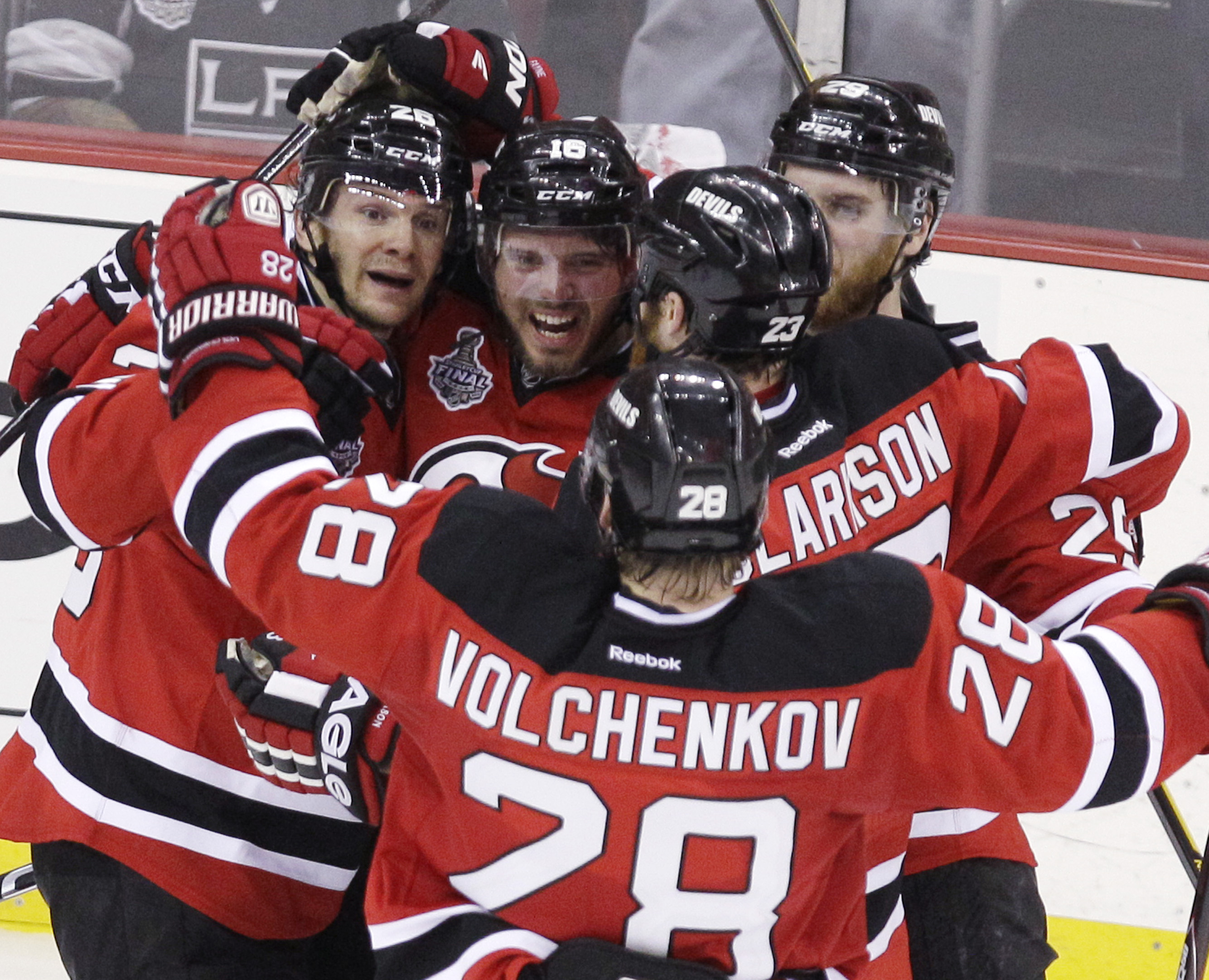 Det blev bara ett mål för Devils. Det blev bara ett mål för Devils.