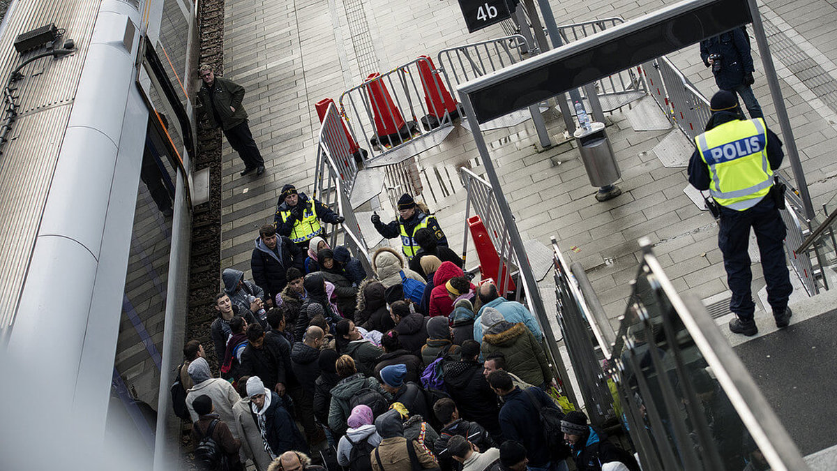 Under förra året sökte 163 000 personer asyl i Sverige. 