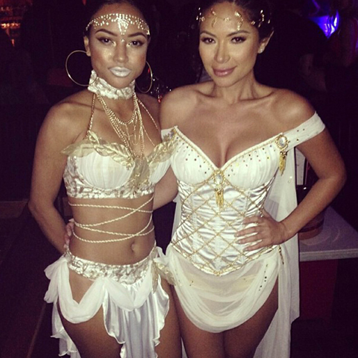 Karrueche Tran är tjusigt klädd till Halloween. Karrueche Tran är tjusigt klädd till Halloween.