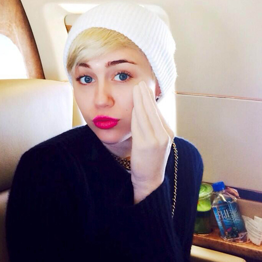Miley i sin privatjet. Miley i sin privatjet.