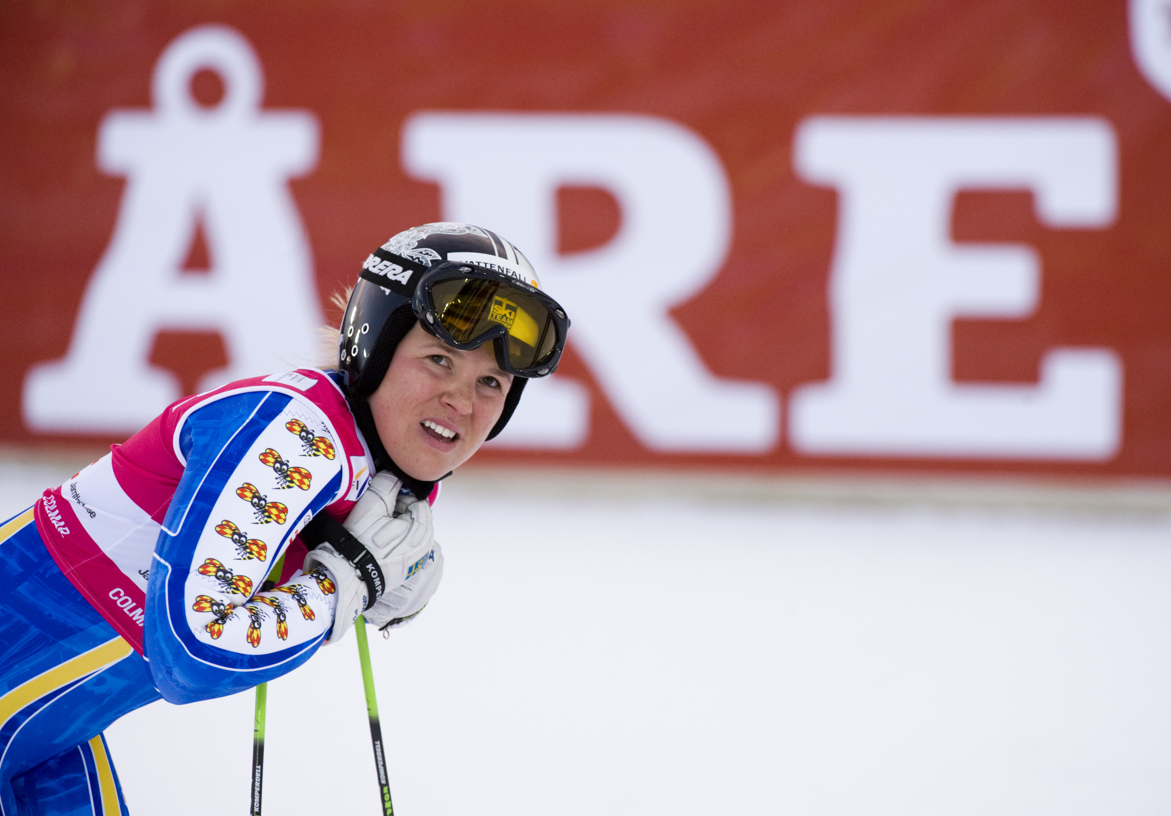 Anja Pärson misslyckades med att följa upp sina fina lopp i storslalom när hon i dag ställde upp i slalomtävlingarna i Maribor. 
