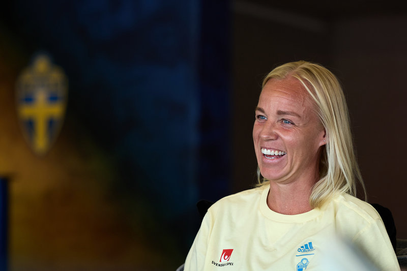 Caroline Seger under en pressträff med svenska damlandslaget i fotboll under EM-förlägret i Båstad.