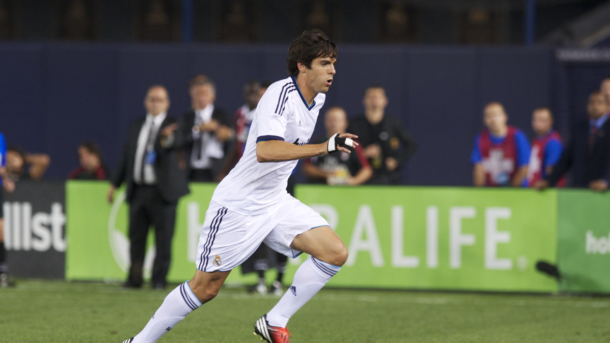 Kaká kan vara på väg tillbaka till Milan.