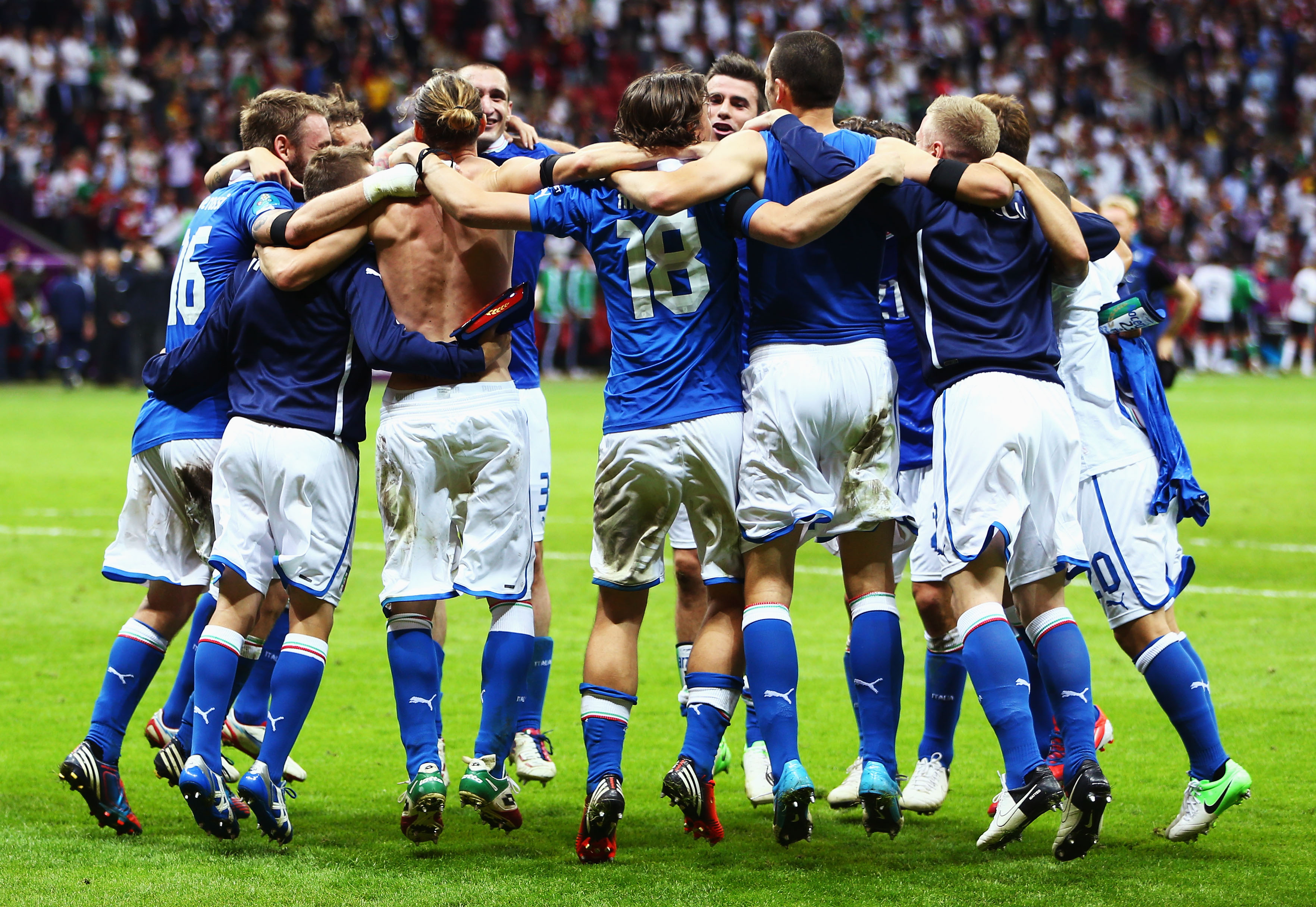 Tillsammans med hela det italienska laget som är klara för EM-final.