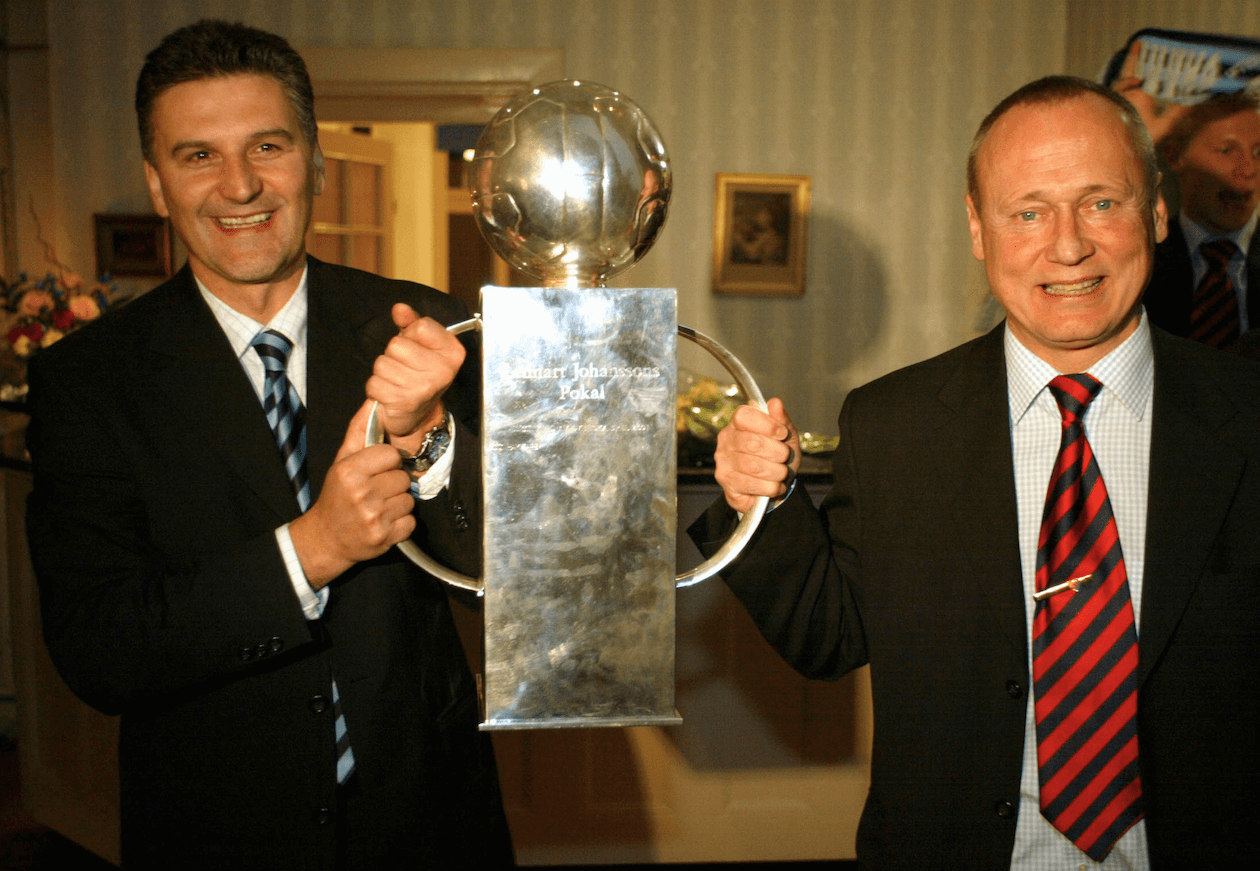 De här herrarna, Zoran Lukic och Sören Åkeby hade en stor del i det framgångsrika Djurgården under början av 2000-talet. De här herrarna, Zoran Lukic och Sören Åkeby hade en stor del i det framgångsrika Djurgården under början av 2000-talet.