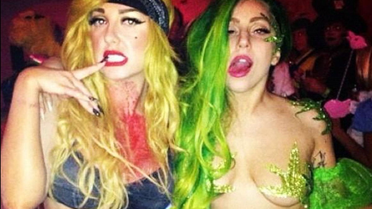 Drogliberala Lady Gaga passade på att klä ut sig till marijuana. 