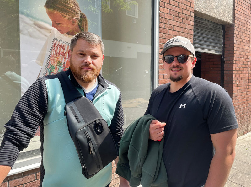 Cardiffborna Collum och Carl tvivlar på att Wales någonsin kommer att bli självständigt.