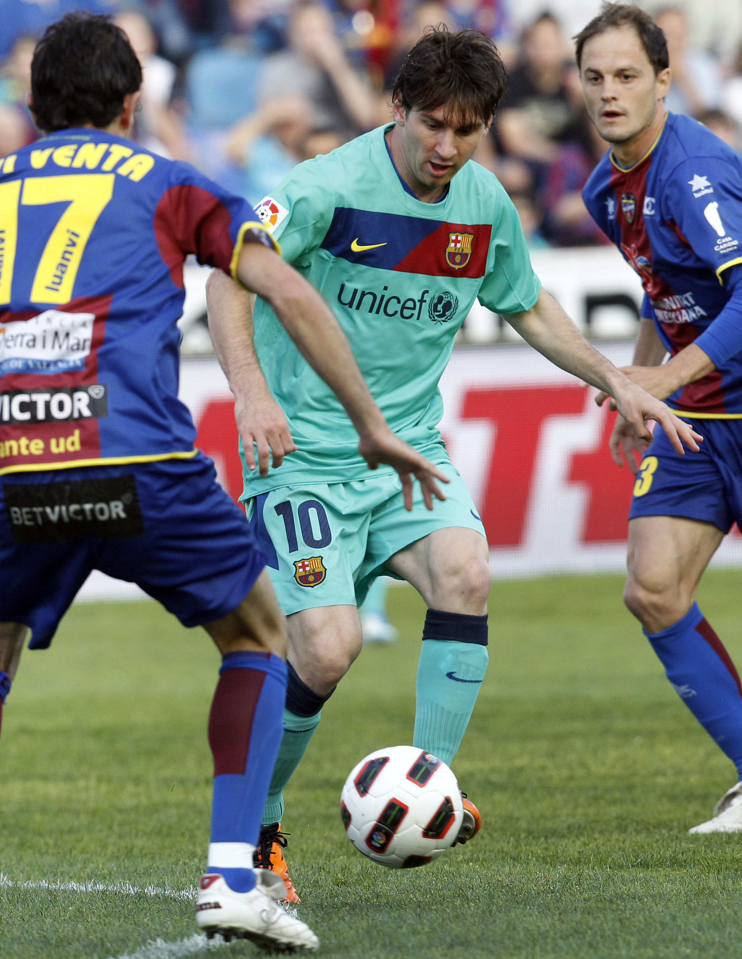 Messi försökte på vanligt vis trockla sig igenom på sitt karaktäristiska sätt. Idag utan framgång.