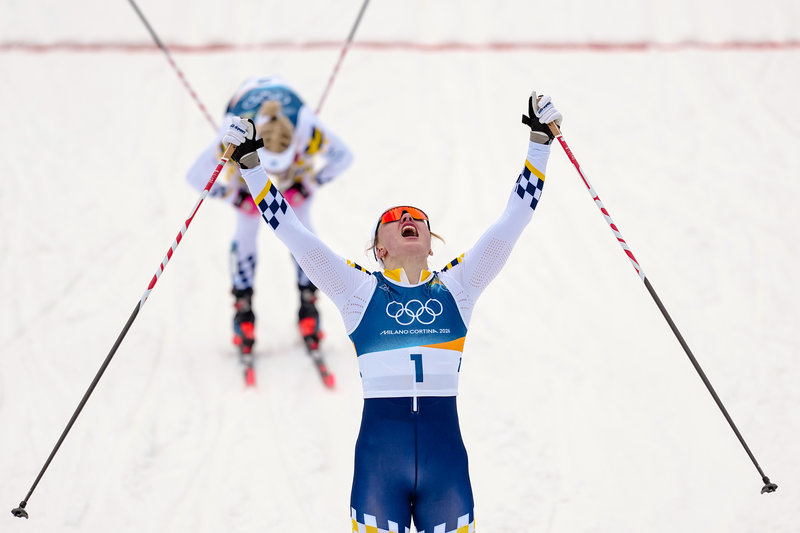 Efter år av skador fick Svahn stå överst på pallen i OS. Foto: Matthias Schrader /AP/TT
