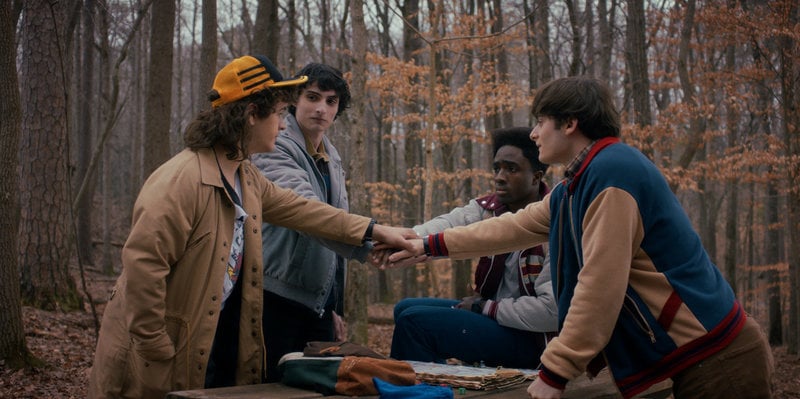 Gänget är samlat igen i den femte säsongen av "Stranger things". Gaten Matarazzo, Finn Wolfhard, Caleb McLaughlin och Noah Schnapp gör huvudrollerna. 