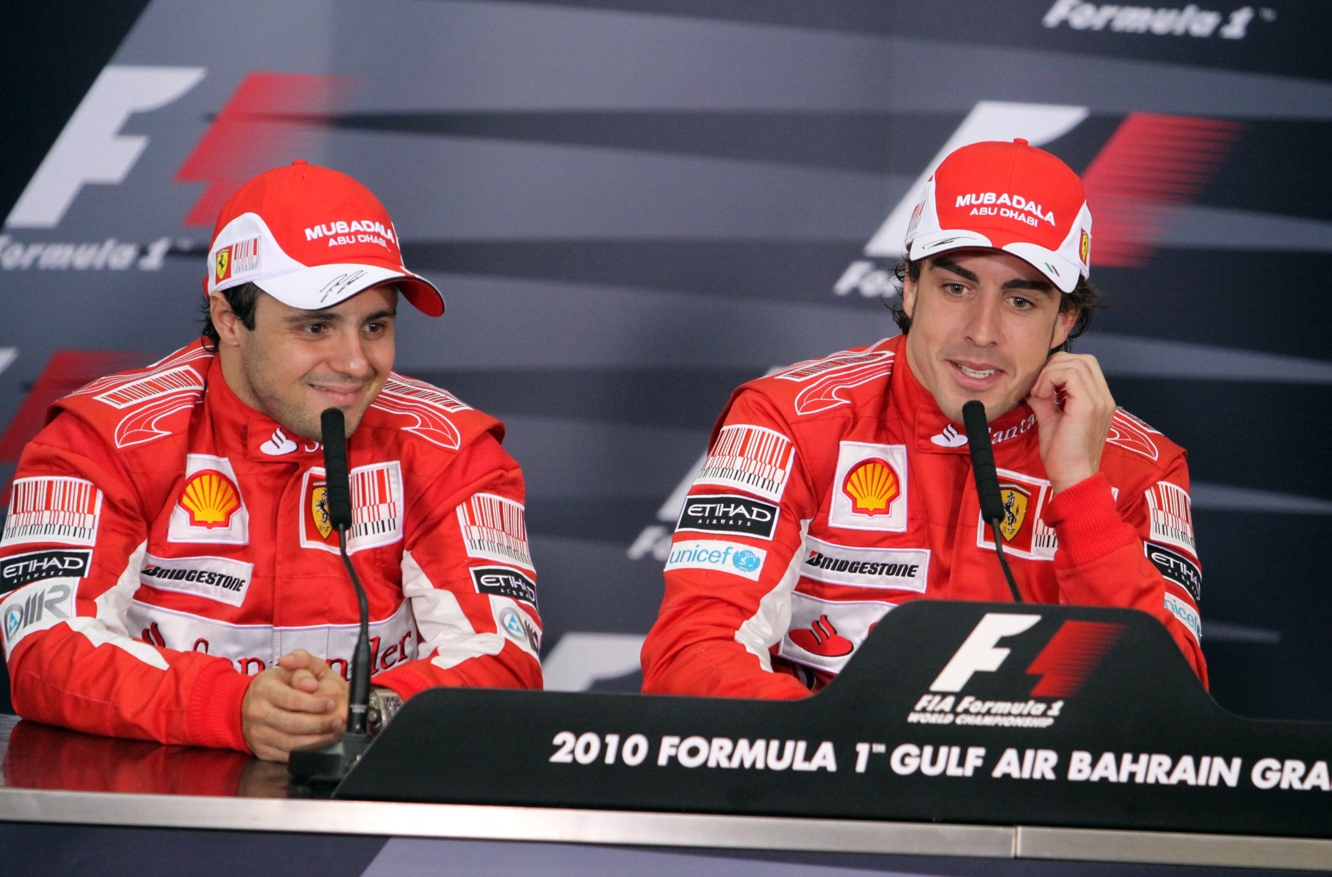 Felipe Massa och Fernando Alonso kan ha en fnurra på tråden efter en vårdslös körning i depån.