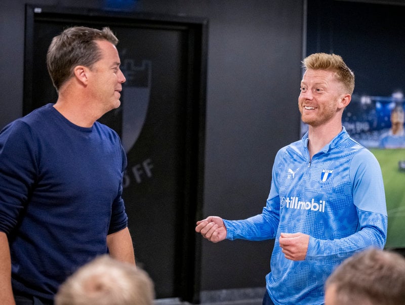MFF:s sportchef Daniel Andersson och lagkaptenen Anders Christiansen under en pressträff på lördagen.