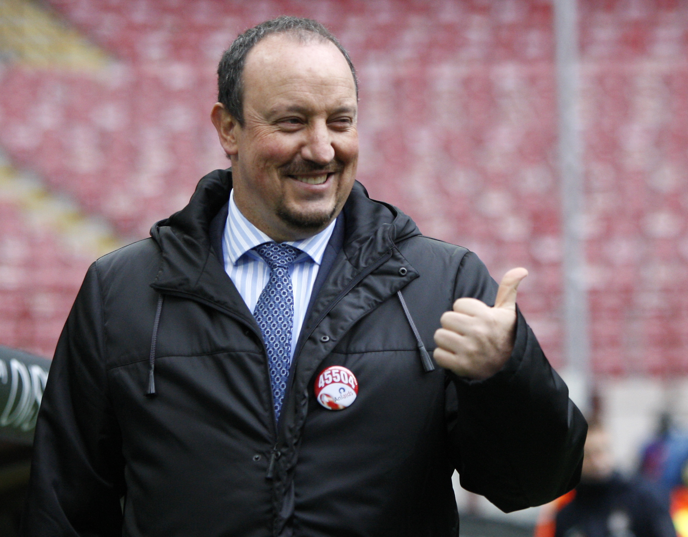 Chelsea uppges ha tackat nej till Benitez krav på ett 18-månaders kontrakt.