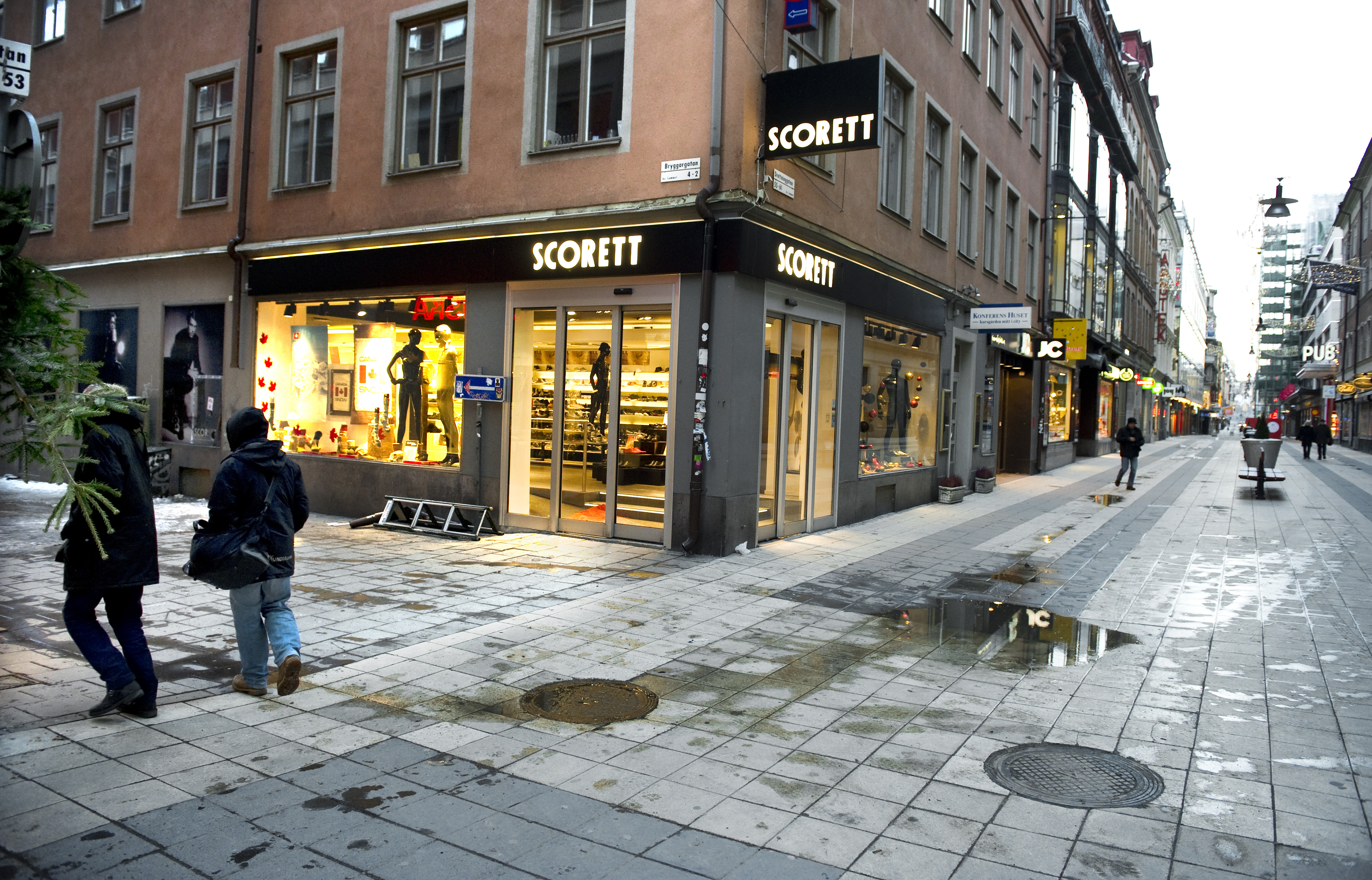 Korsningen Bryggargatan/Drottninggatan. Korsningen Bryggargatan/Drottninggatan.