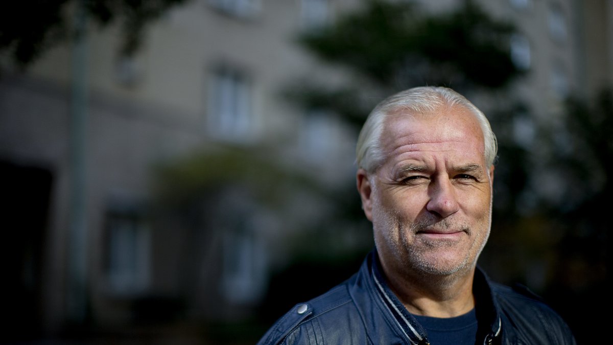 Glenn Hysén tycker Frölundas tröjor är "skitfräcka".