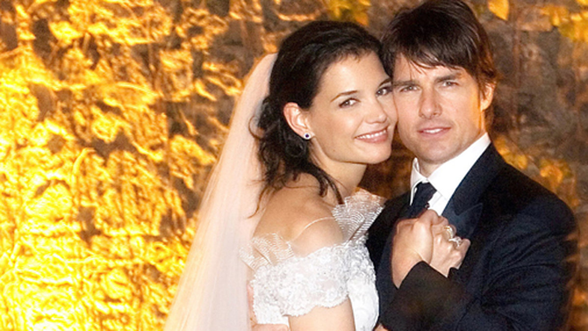 Tom Cruise gifte sig sedan med Katie Holmes. 