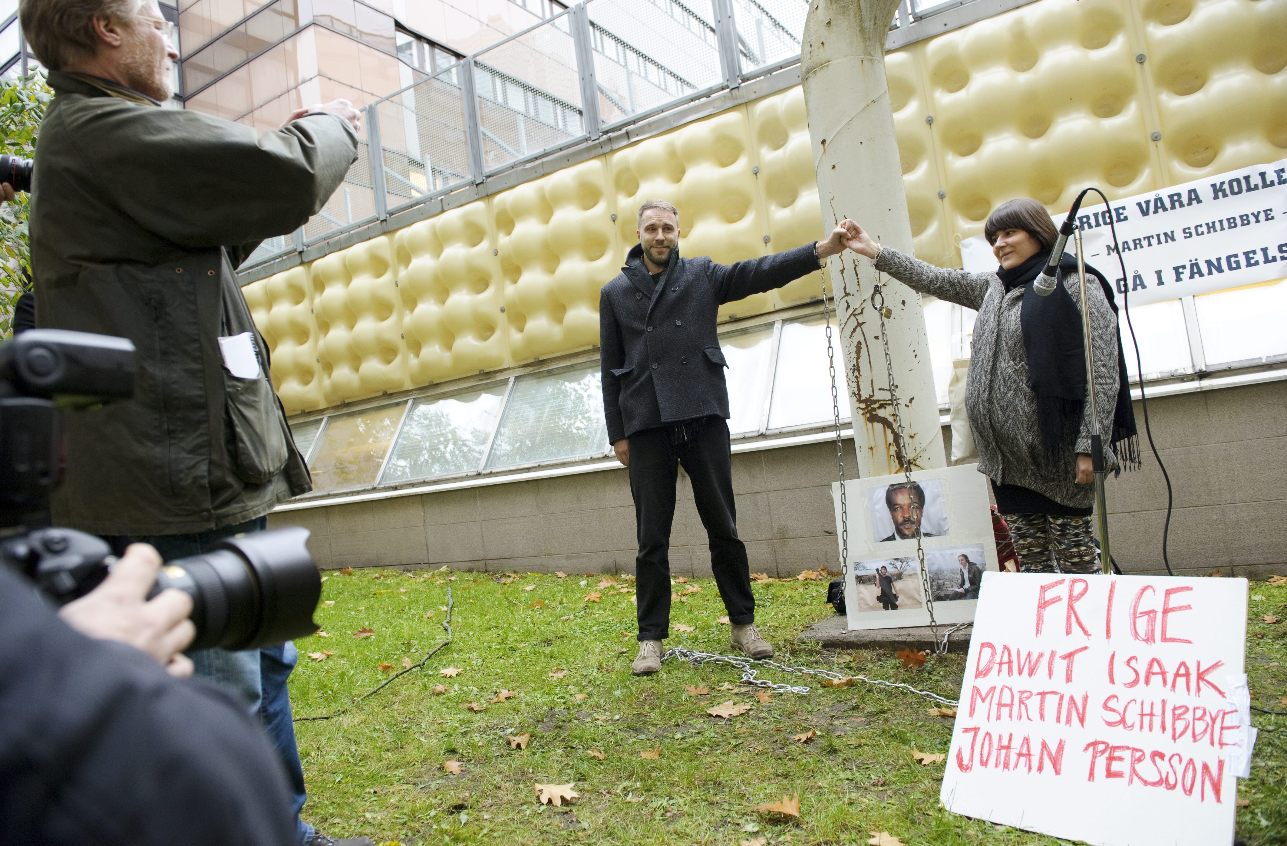 Flera journalister har under veckan som gick protesterat mot att inte mer görs för sina fängslade kollegor.