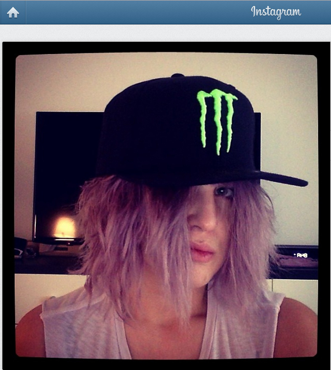 Kelly Osbourne har en dålig hårdag? Kelly Osbourne har en dålig hårdag?