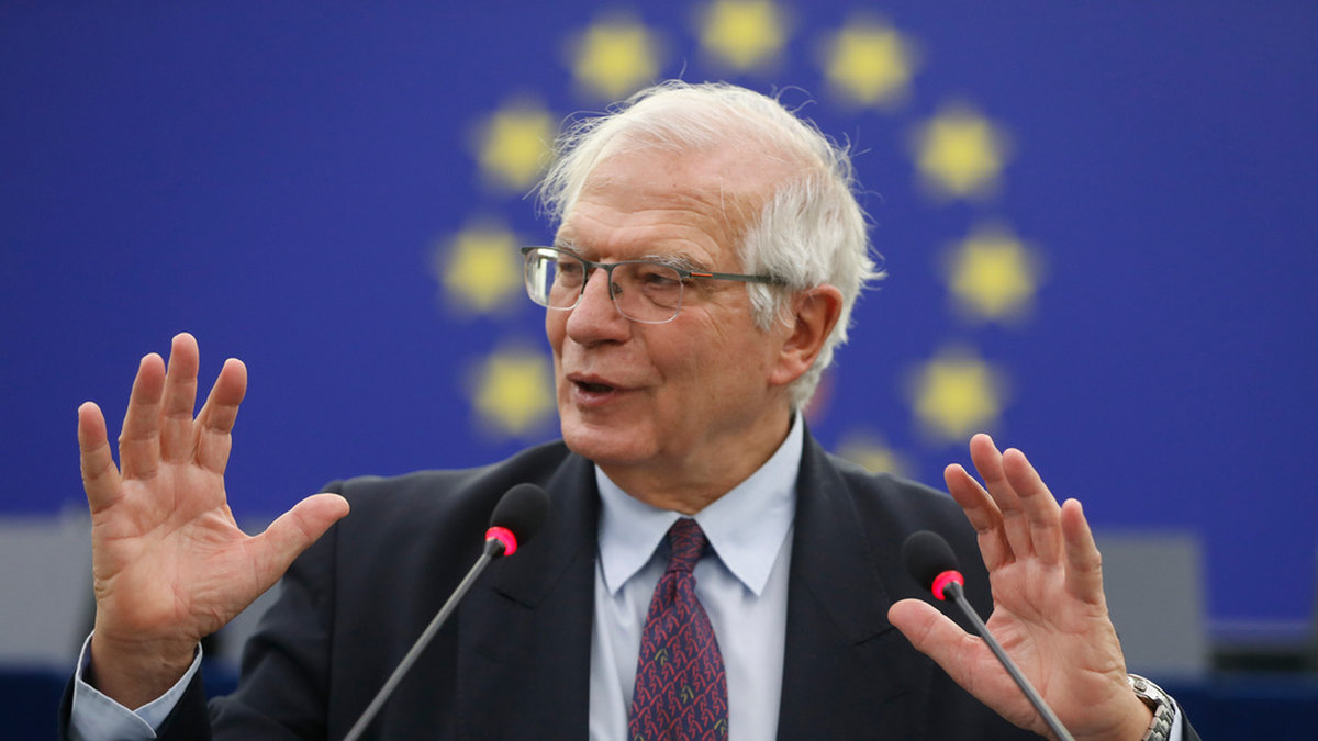 Enligt EU:s utrikeschef Josep Borrell, som medlar mellan Kosovo och Serbien, har en överenskommelse nåtts, dock inte lika ambitiös som han hade hoppats.